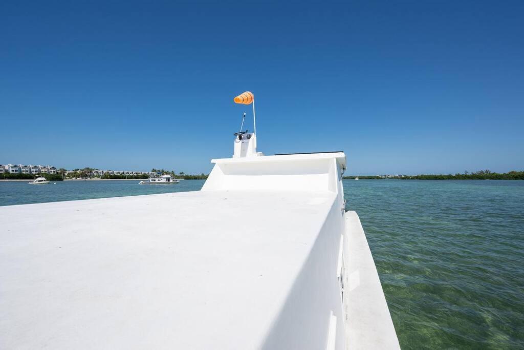 فندق Beautiful Houseboat In كي وست المظهر الخارجي الصورة
